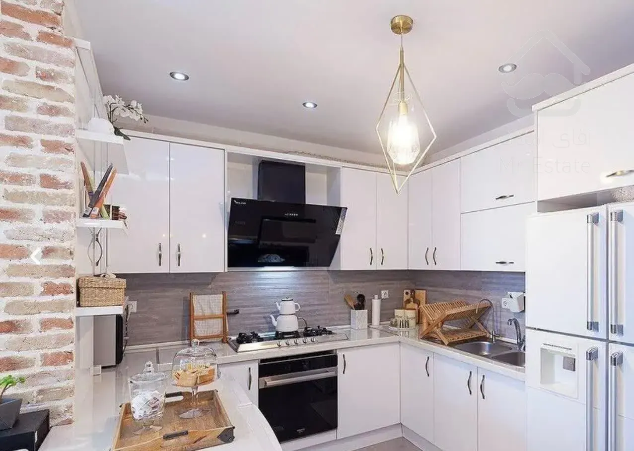 ۹۰متر / نوساز ارزنده / فول امکانات / بر اصلی طوس