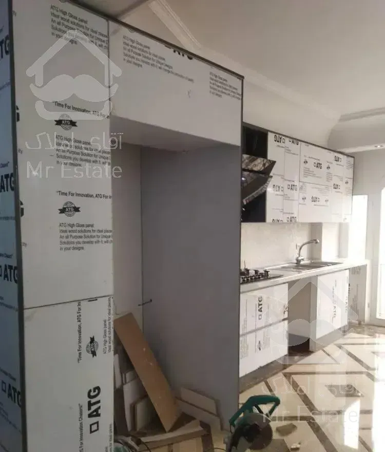 فروش آپارتمان تک واحدی ، ۴ خوابه ، در فرعی عریض