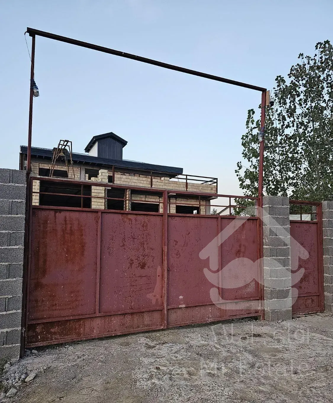 ویلا باغ در حال ساخت سند دار ابتدای جاده سقالکسار