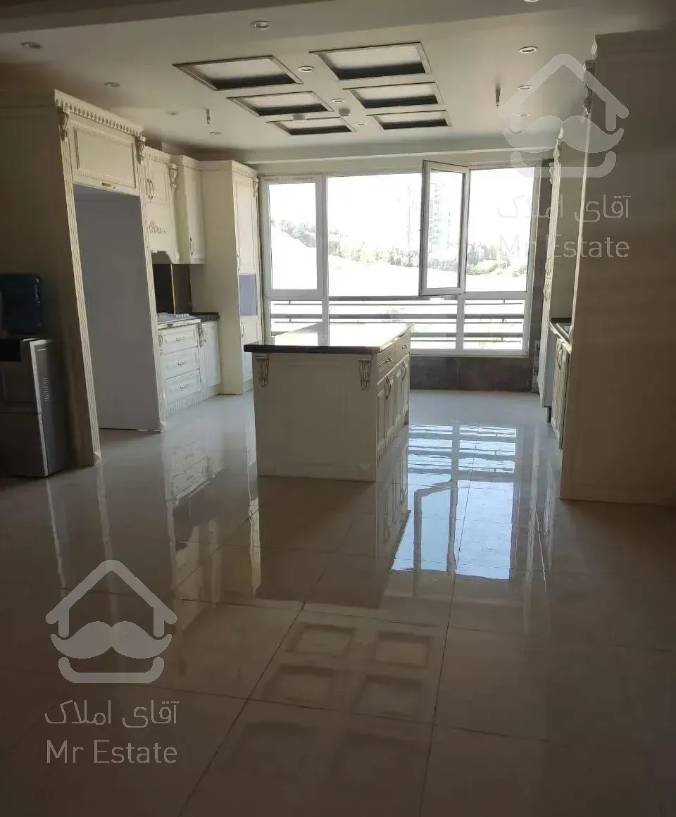 ۱۳۲متر۳خواب نوساز ویو  شهرک نفت