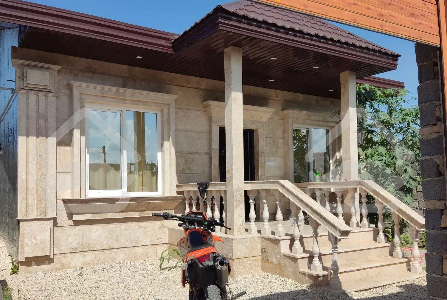 ویلای دربست حیاط دار