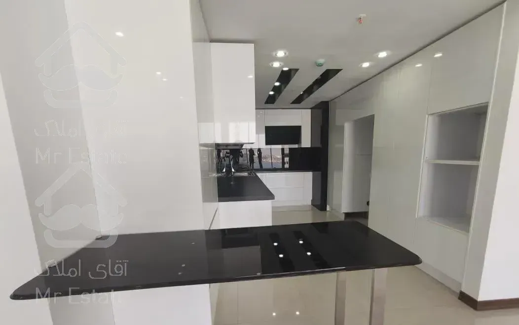 برج مجلل تریتیوم/۱۴۸متر۳خ/ویوابدی/فول/سندتکبرگ