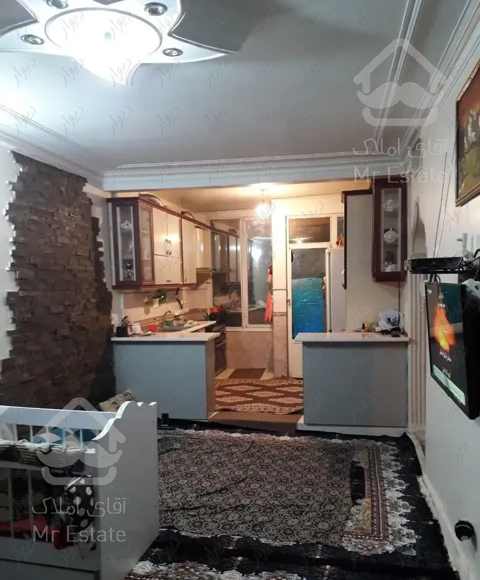 ۶۵ متر اپارتمان (بین محمدیه و وحدت اسلامی)