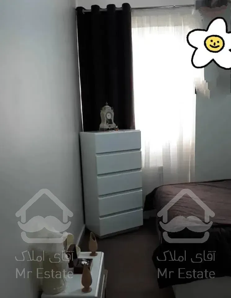 ۱۱۰ متر ۲ خواب  چند قدمی دریاچه چیتگر