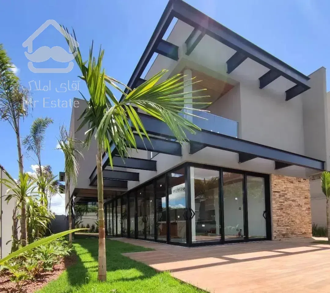 مدرن استخردار سندار