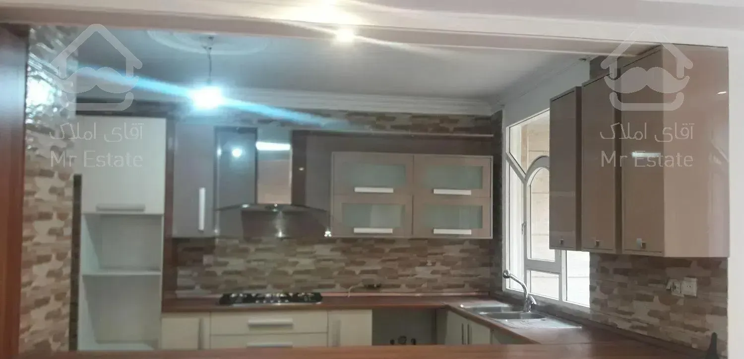 150متر /  نفت / سه خواب