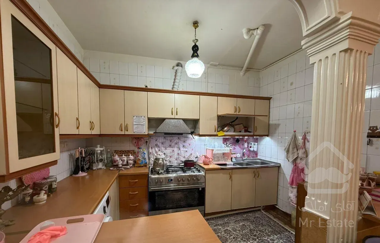 ۶۶ متر طبقه اول باغ‌حکیم