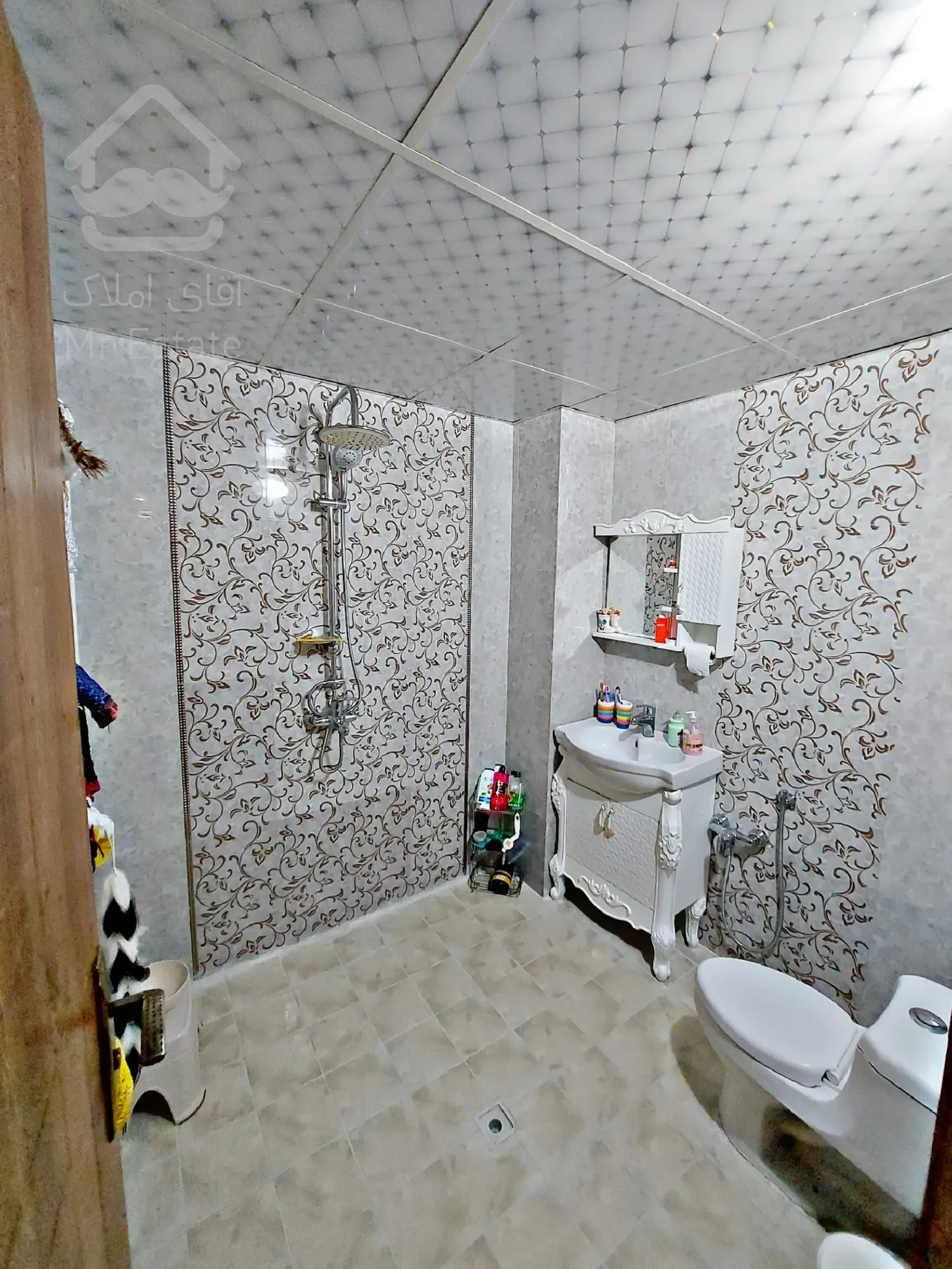 150متری تاپ لول،۳خواب مستر،شهرک راه آهن(شخصی ساز،بامشاعات آبی )