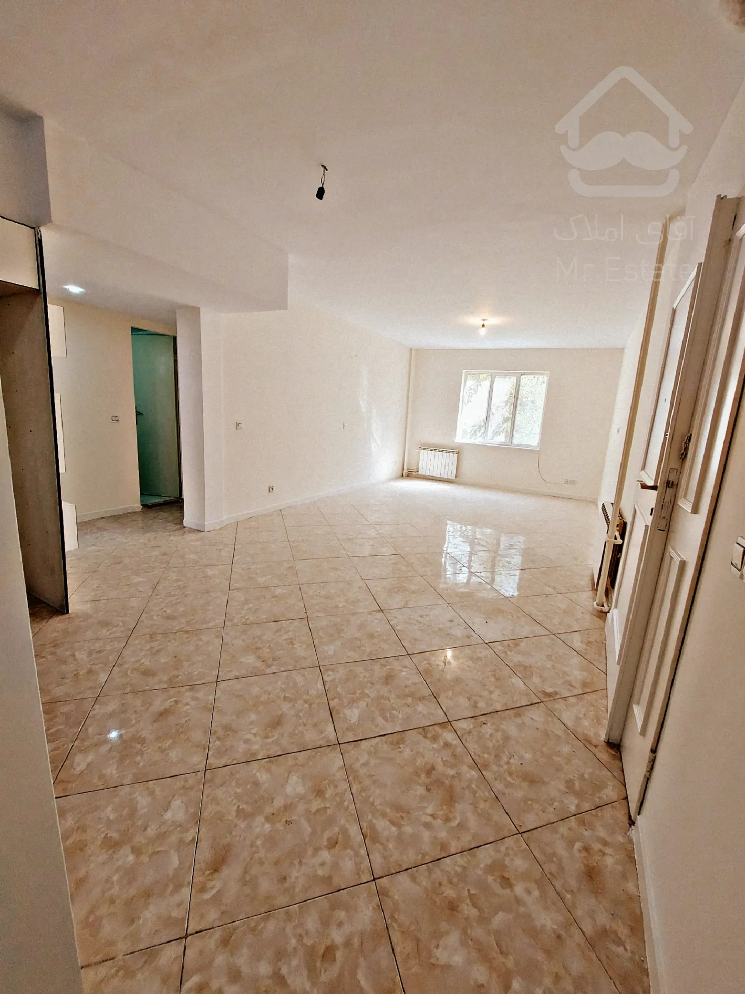 ۸۲متری۲خواب،باسازی ونقاشی شده،دوکله نور،درفاز۲مجتمع گلستان