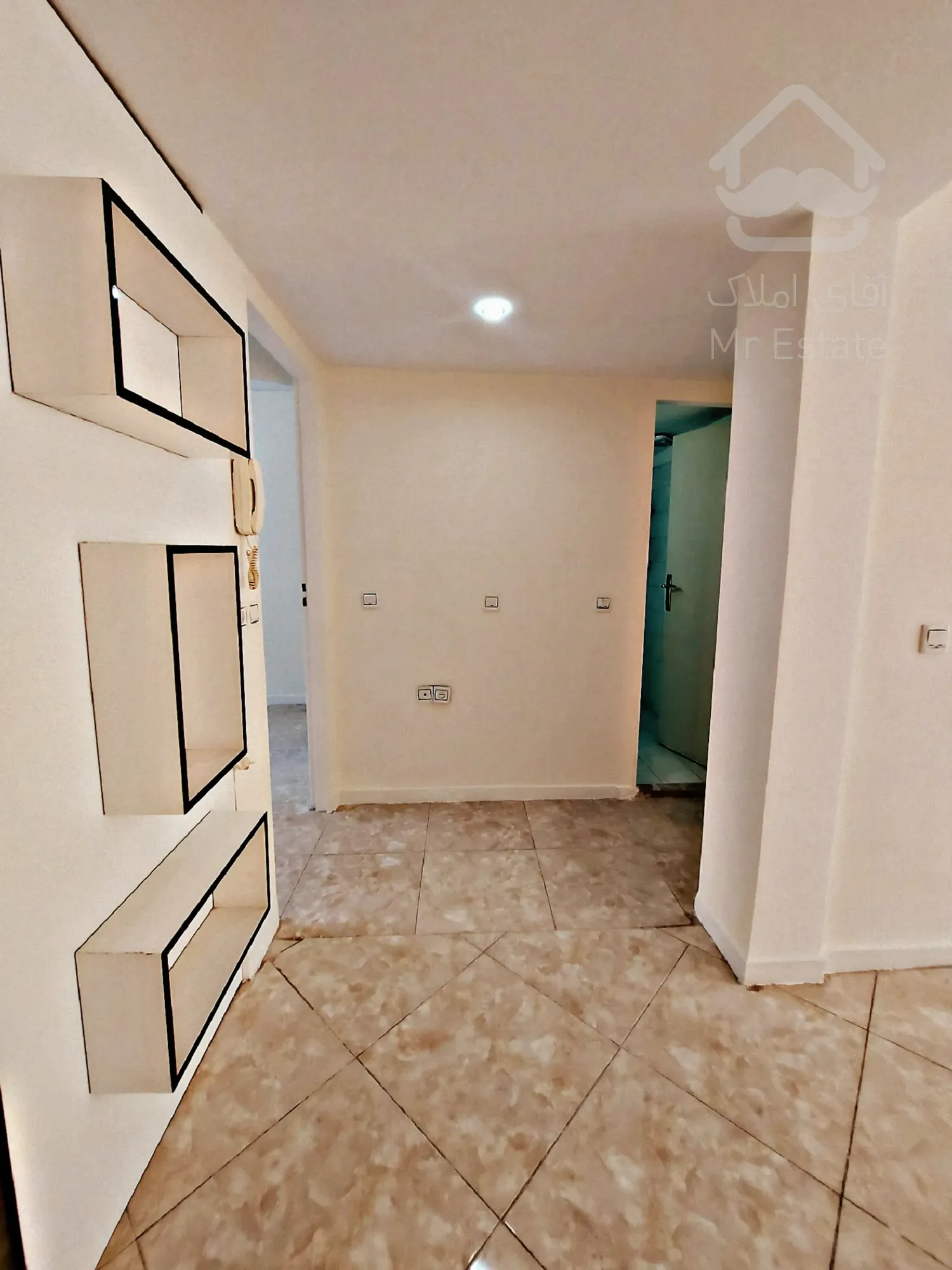 ۸۲متری۲خواب،باسازی ونقاشی شده،دوکله نور،درفاز۲مجتمع گلستان