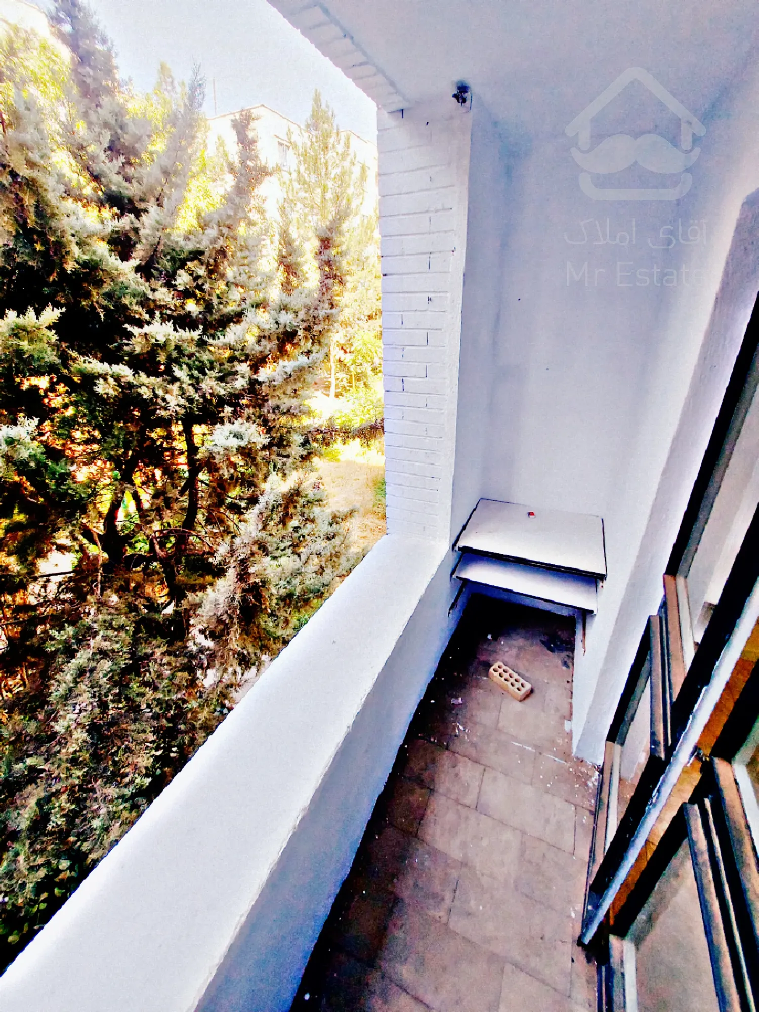 ۸۲متری۲خواب،باسازی ونقاشی شده،دوکله نور،درفاز۲مجتمع گلستان