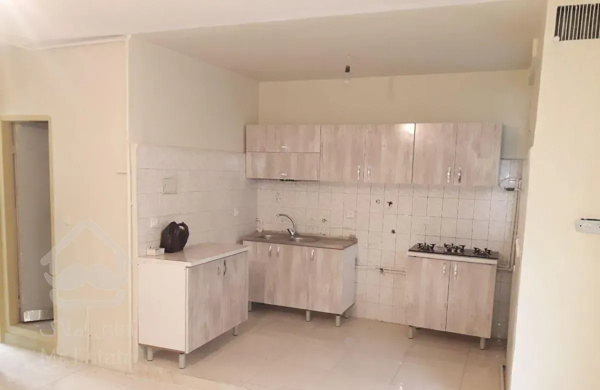 ۴۴متر ۱خواب طبقه دوم تکواحدی . خیابان سپه