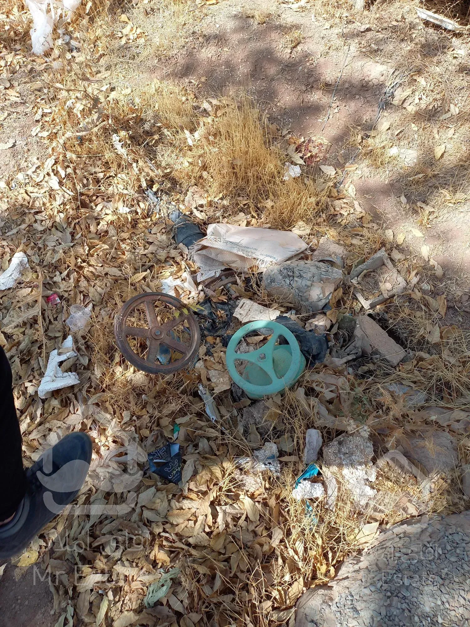 ۱۳۰۰متر زمین فاز یک دوکله