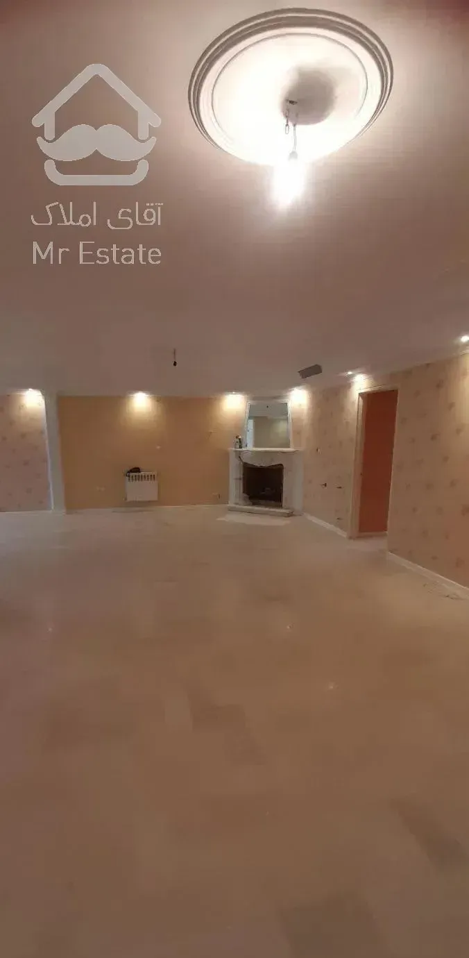 ۲۱۵ متر / ۳خواب / فول امکانات      (  تکواحدی  )