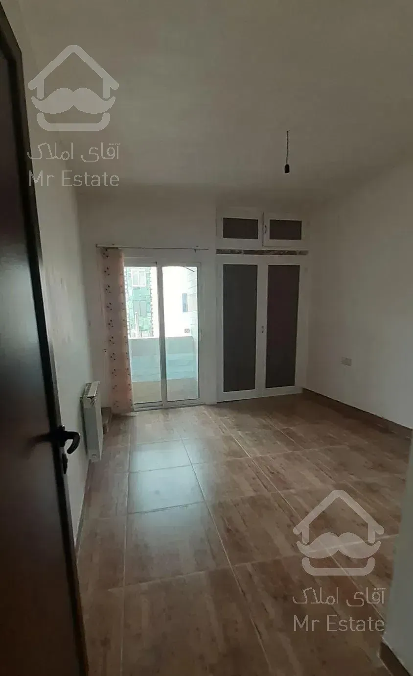 ۱۲۰متری تکواحدی/براصلی بلوار/فلکه گاز/پکیج اسپلیت