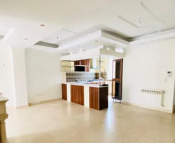 83 متر آپارتمان ایران زمین شمالی / اعلایی / 8 ساله