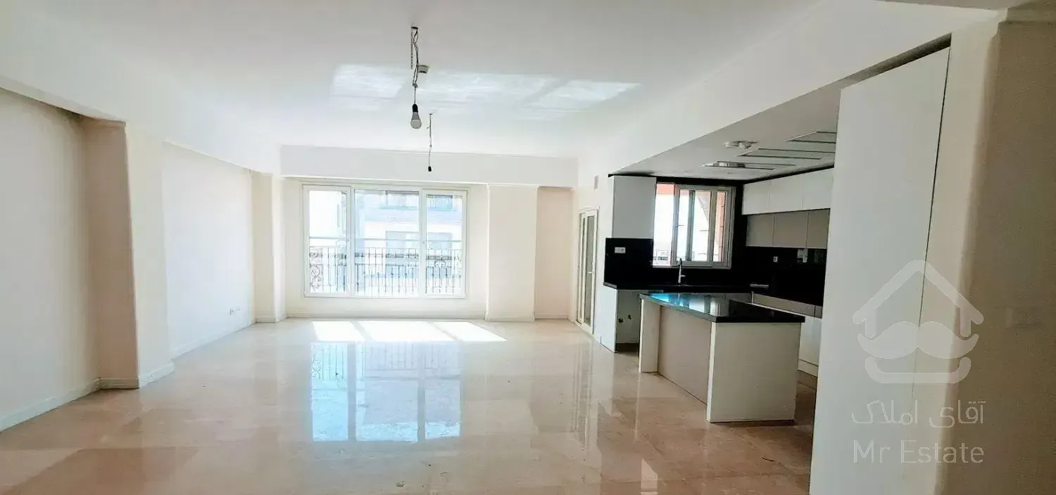 نیاوران شمال کاخ ۳ خواب، تک واحدی نوساز