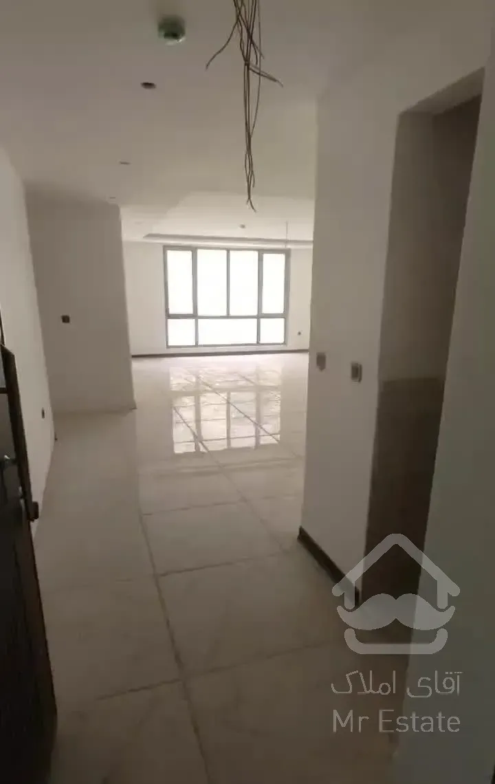 واحد سام‌وزال ۳خوابه نوساز با استخر و باشگاه و...