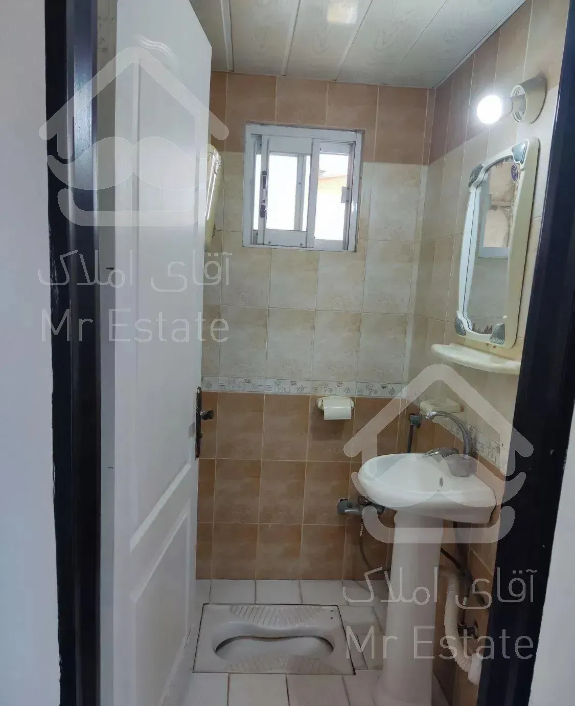 ۸۰ متری طبقه ۴ خیابان غفاری چالوس