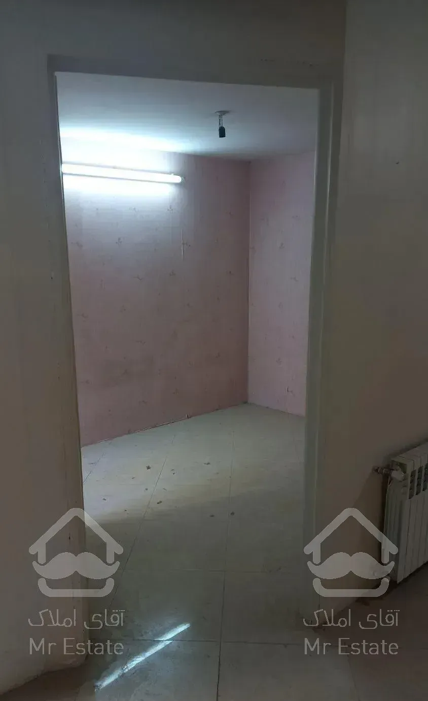 اپارتمان همکف۸۰متر۲خواب پارکینگ اسانسورپارکینگ انباری