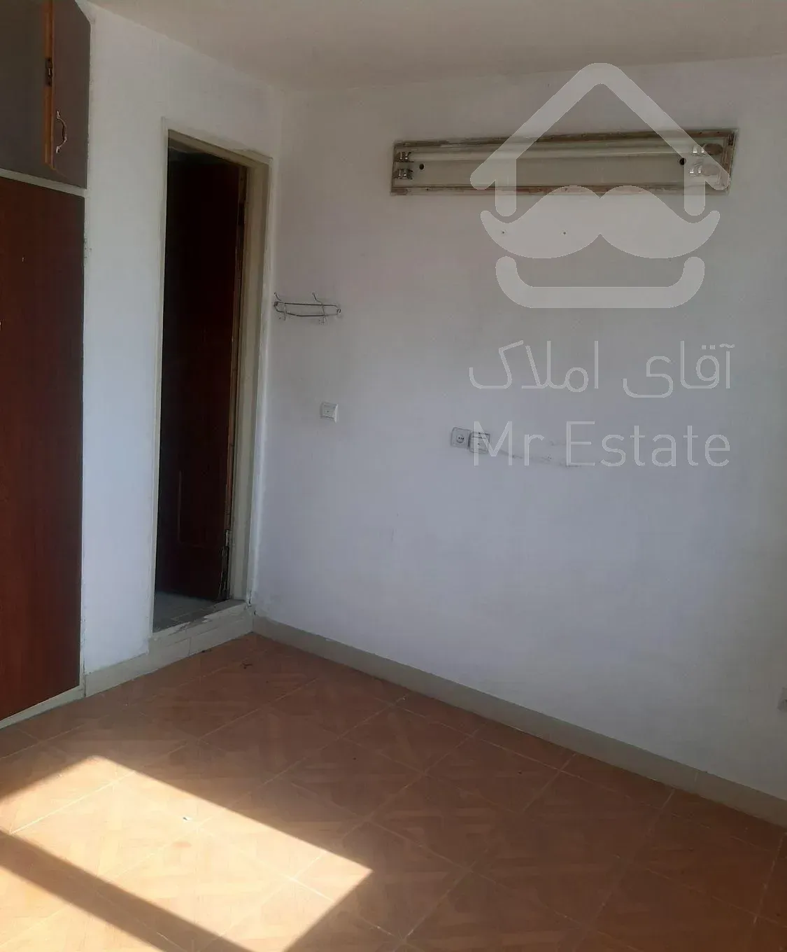 ۸۵ متر یک خواب سالن پذیرایی بزرگ