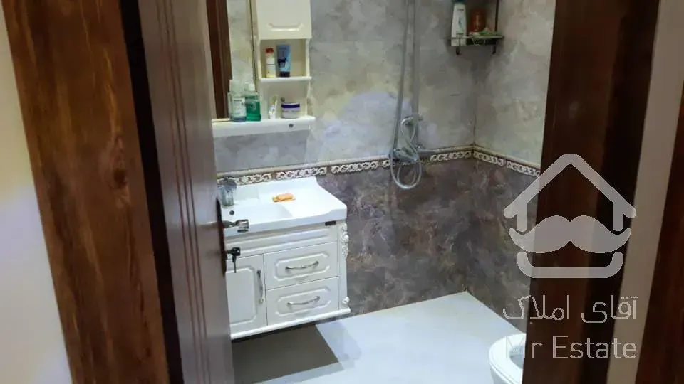 اجاره و رهن آپارتمان ولنجک 165  متر شیک