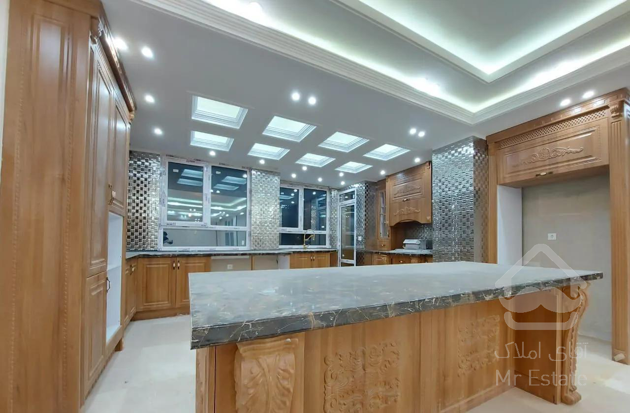 ۱۶۰متر کلید نخورده نوساز پارک شهر آرا ۲پارکینگ