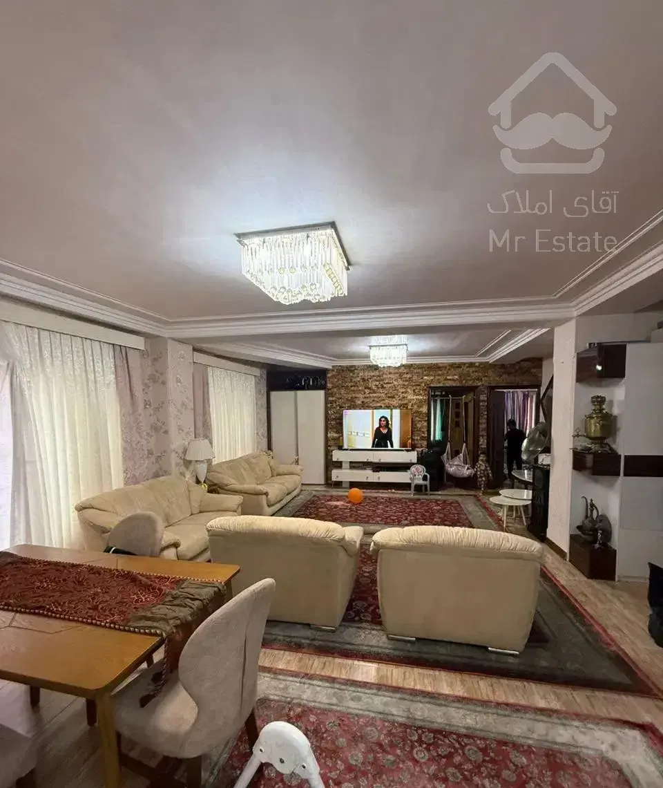 آپارتمان ۱۰۰ متری تک واحدی شهاب نیا