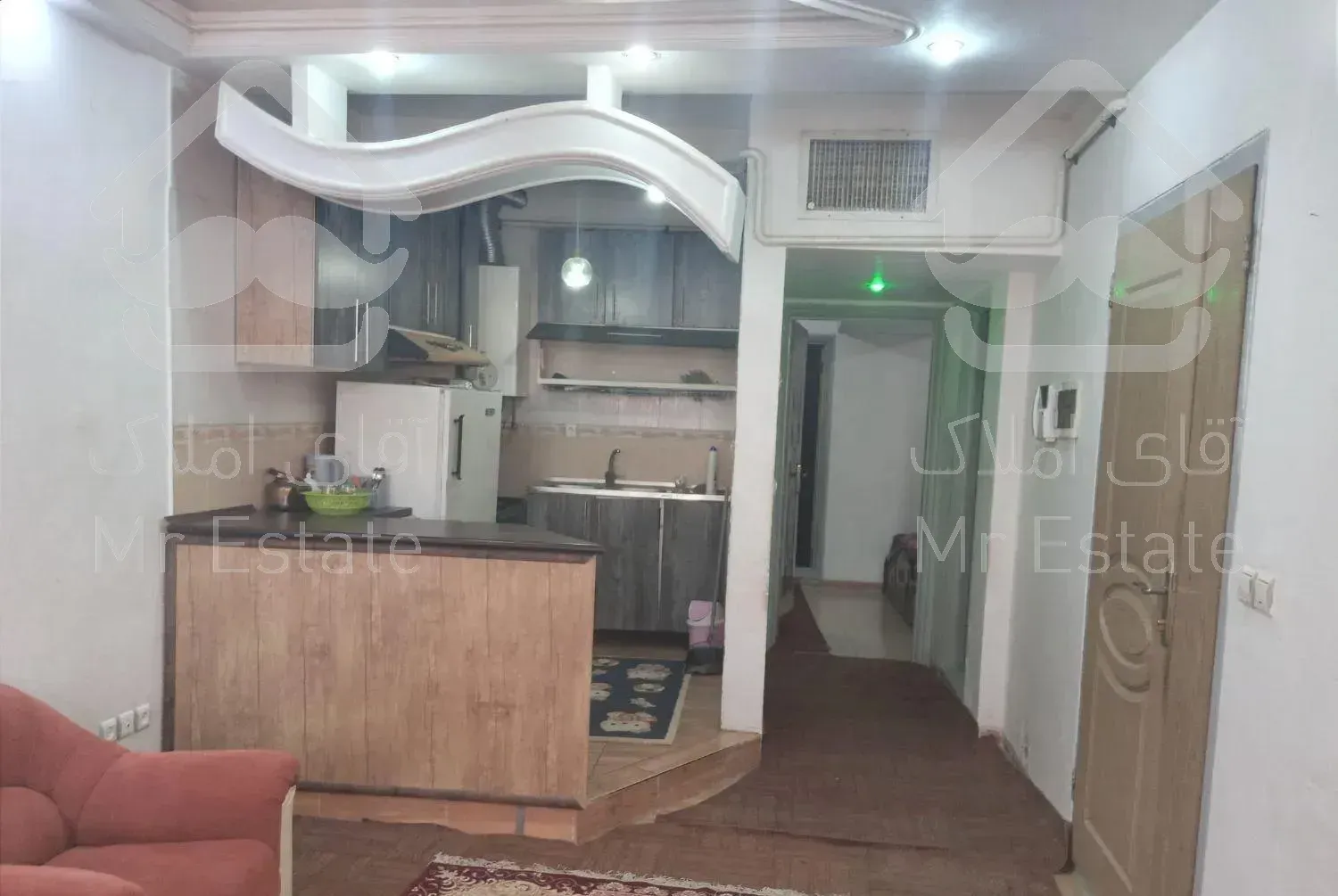 واحد مبله با امکانات وپارکینگ مرکز شهر