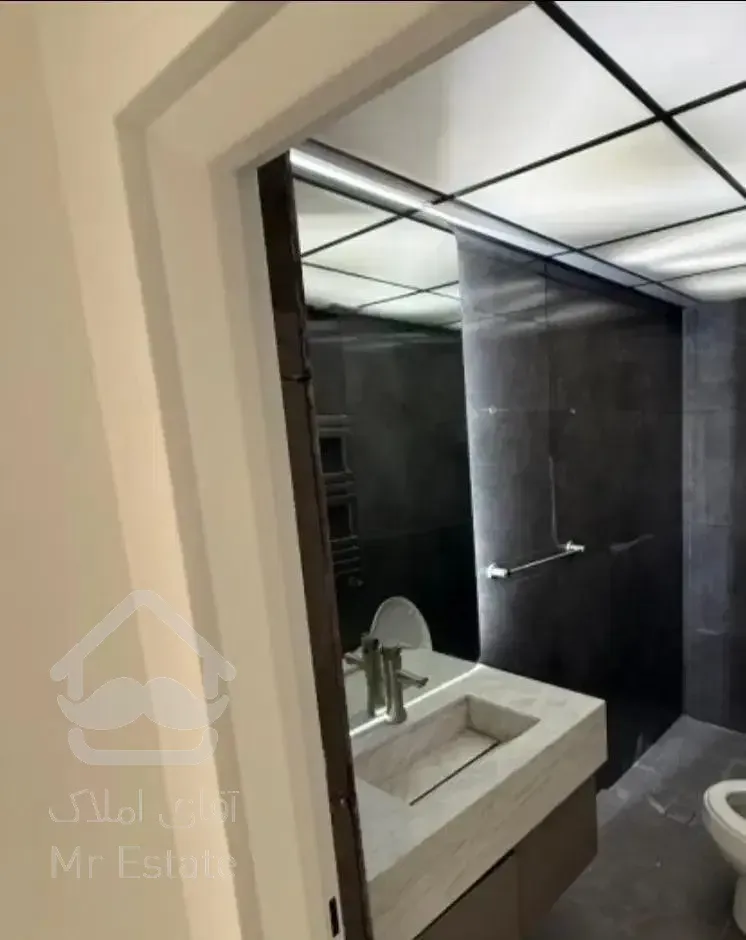 ۹۸ متری طبقه آخر بلوار کوهک بدون مشرف/چیتگر/دریاچه