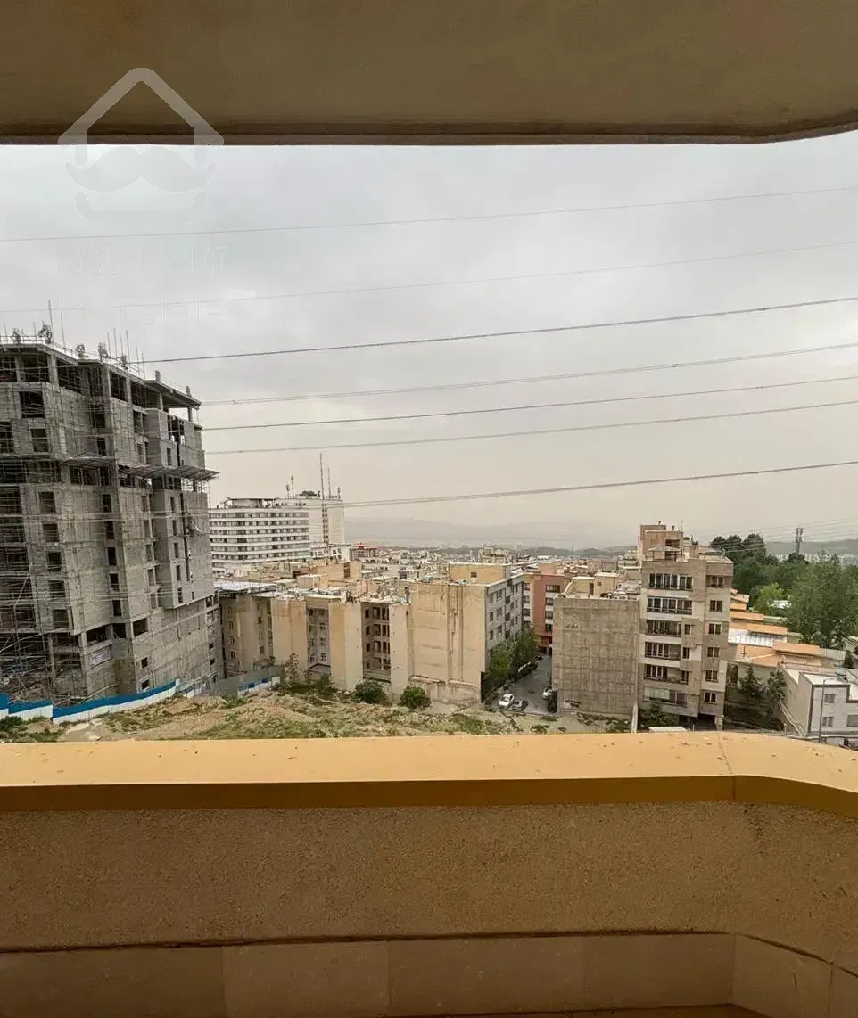 ۱۱۱متر شهرک لاله ویو دار