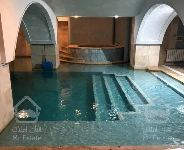 کامرانیه ۲۲۰ متر کاخ نشین