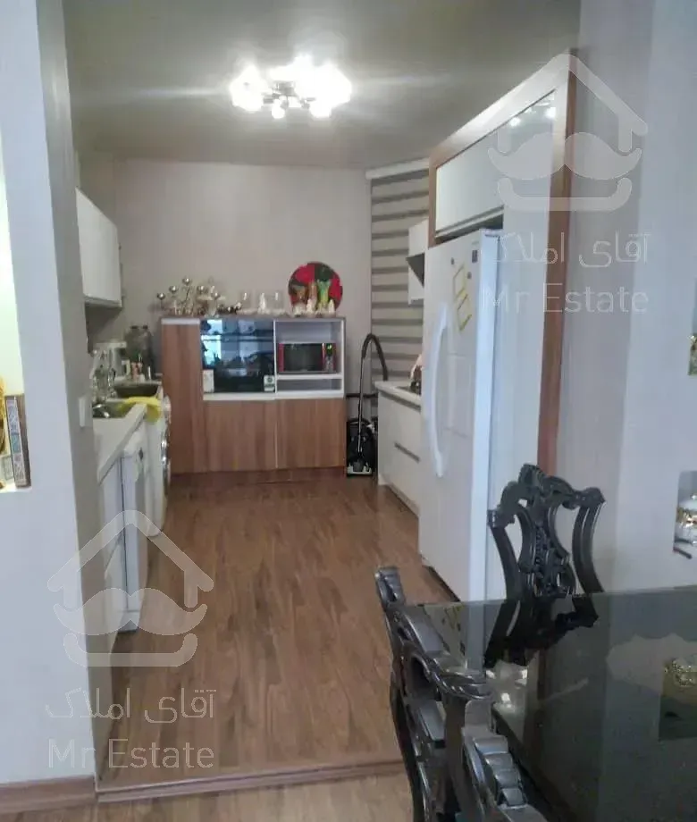 آپارتمان دروس ۱۳۰مترطبقه ۲