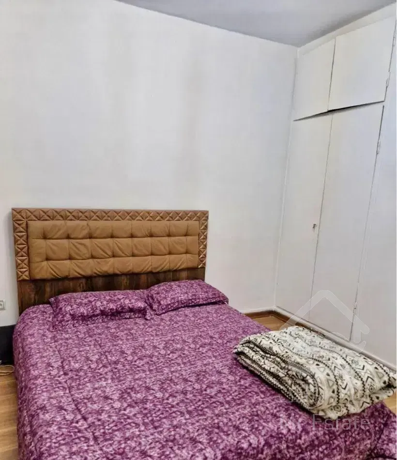 فردوسی نزدیک مترو ۷۲ متر دو خوابه فول