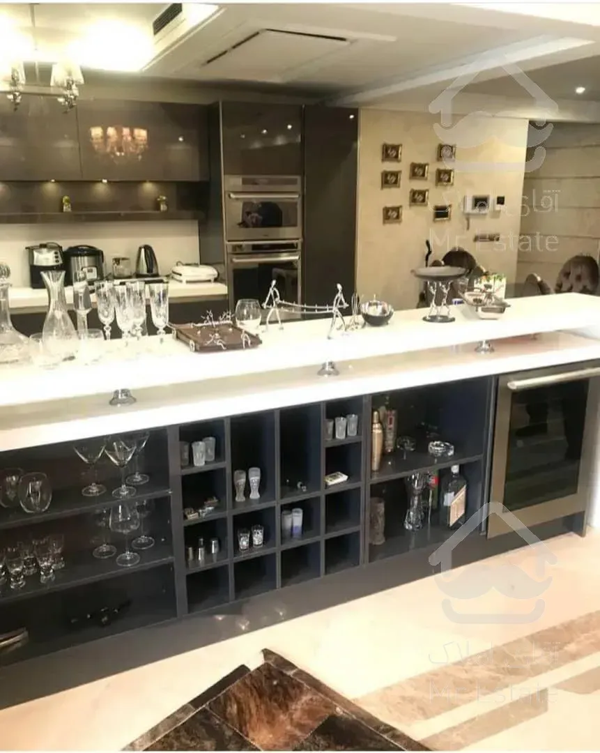 اجاره و رهن آپارتمان ولنجک 180  متر لاکچری