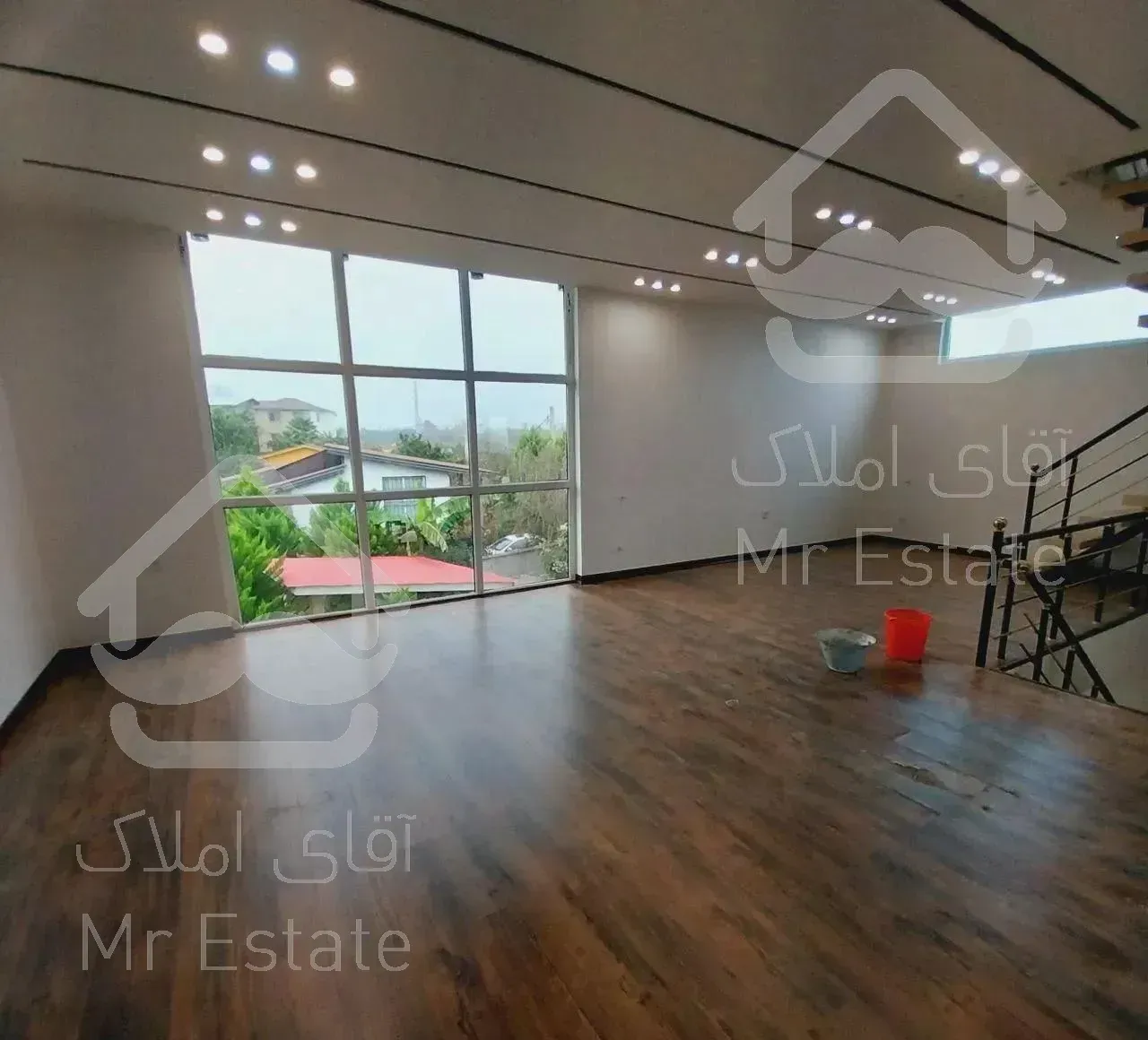 تریبلکس مدرن۳۲۰متری در شهرک خصوصی/سعادت اباد