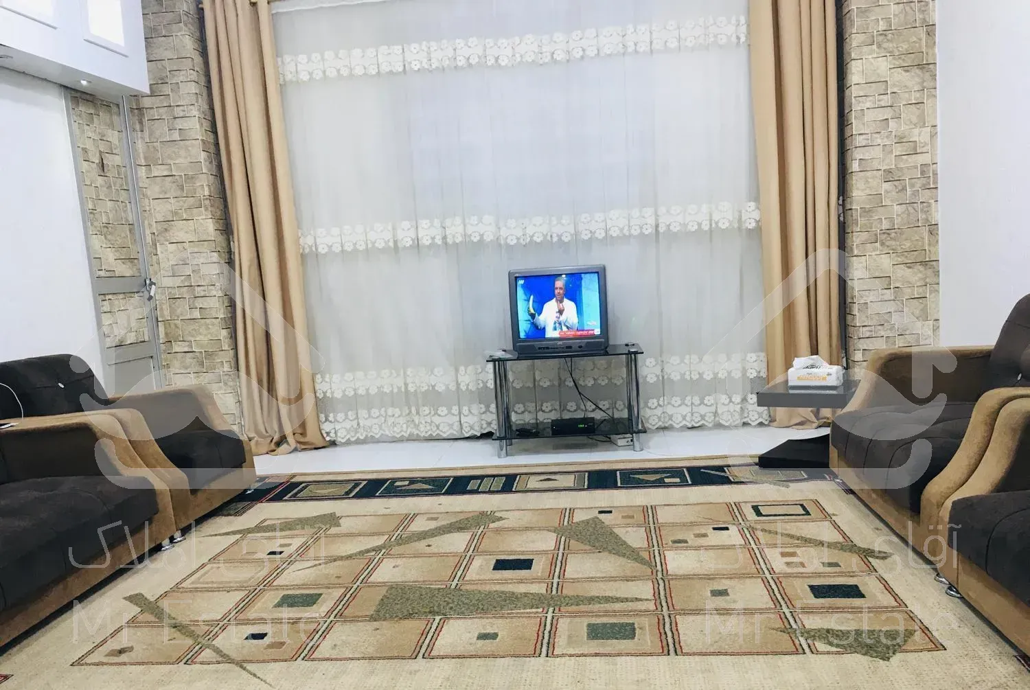 آپارتمان مبله رفاهی-گلشهر- خیابان دانشگاه