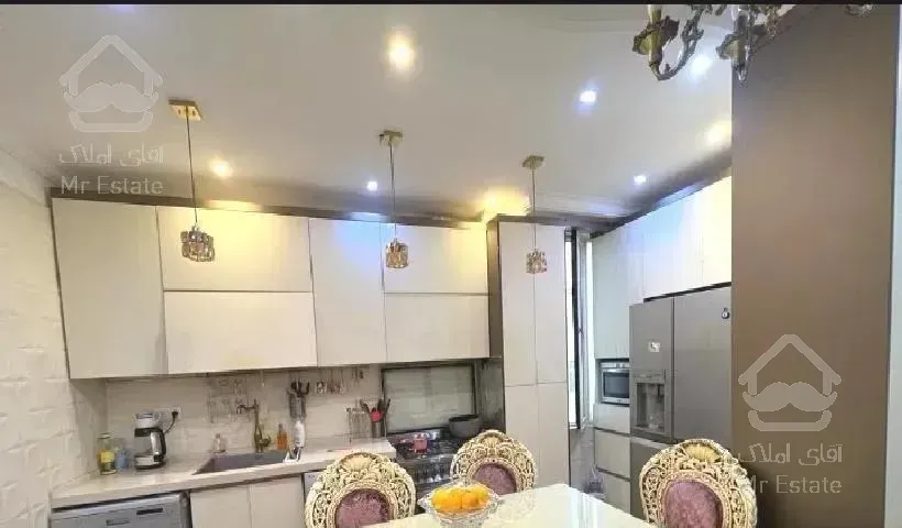 ٨٥ متر * کوى بیمه * رو به آفتاب * کم واحد