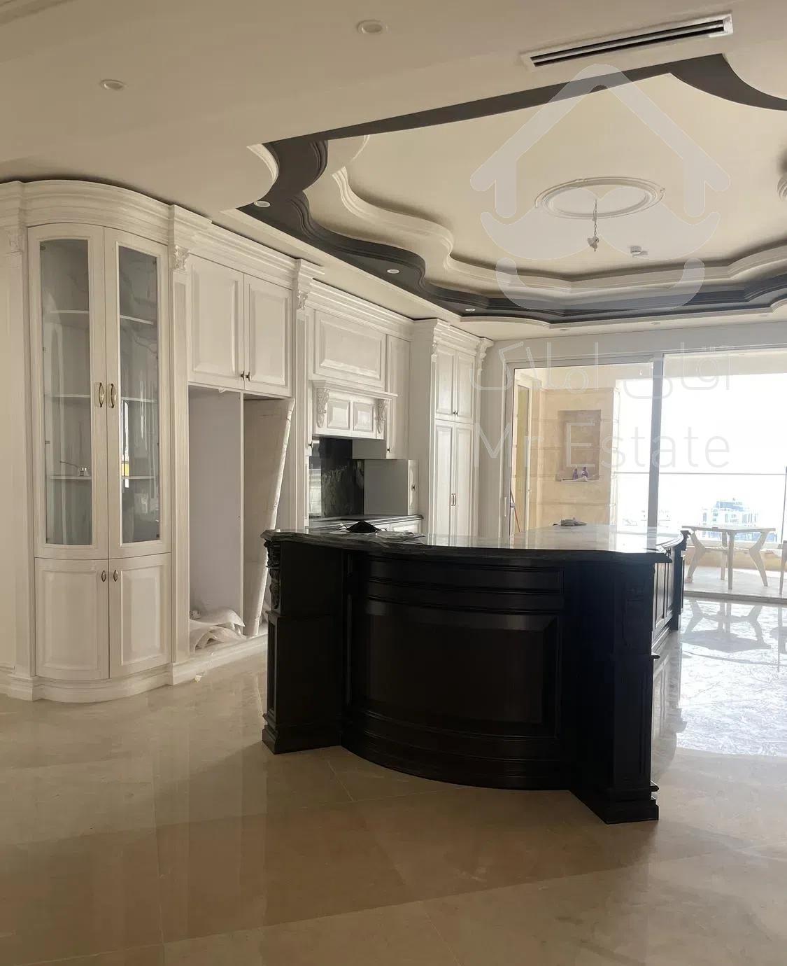 نیاوران شمال کاخ  /۱۹۰ متر ۳ خواب