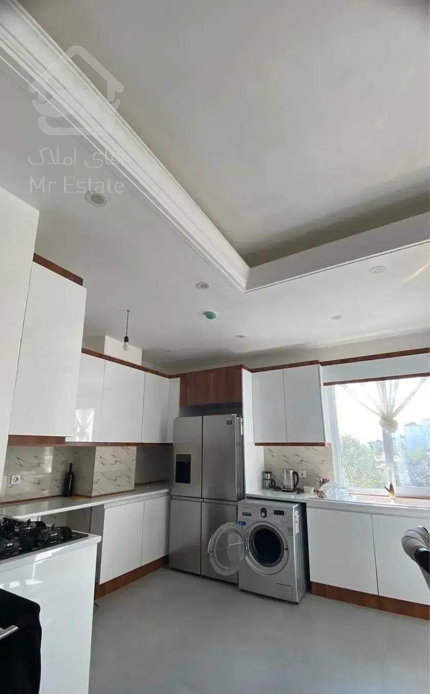 ۱۱۵متری/کریم آباد/مشابه کلید نخورده/۲ خواب/مستردار