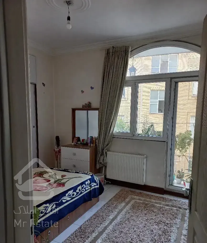 ۶۶متر پونک / رو به آفتاب / فول  امکانات