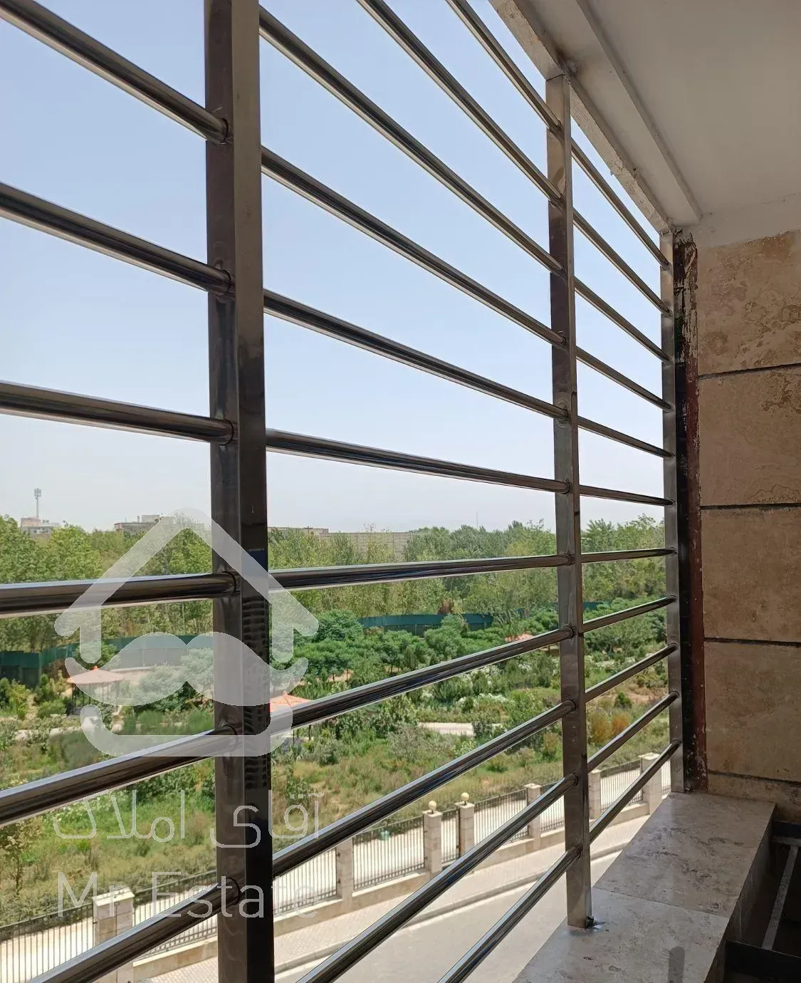 نرده استیل و حفاظ بانکی و یراق الات استیل