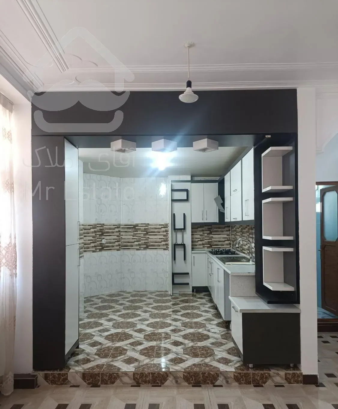 آپارتمان ۱۰۰ متری دو خوابه