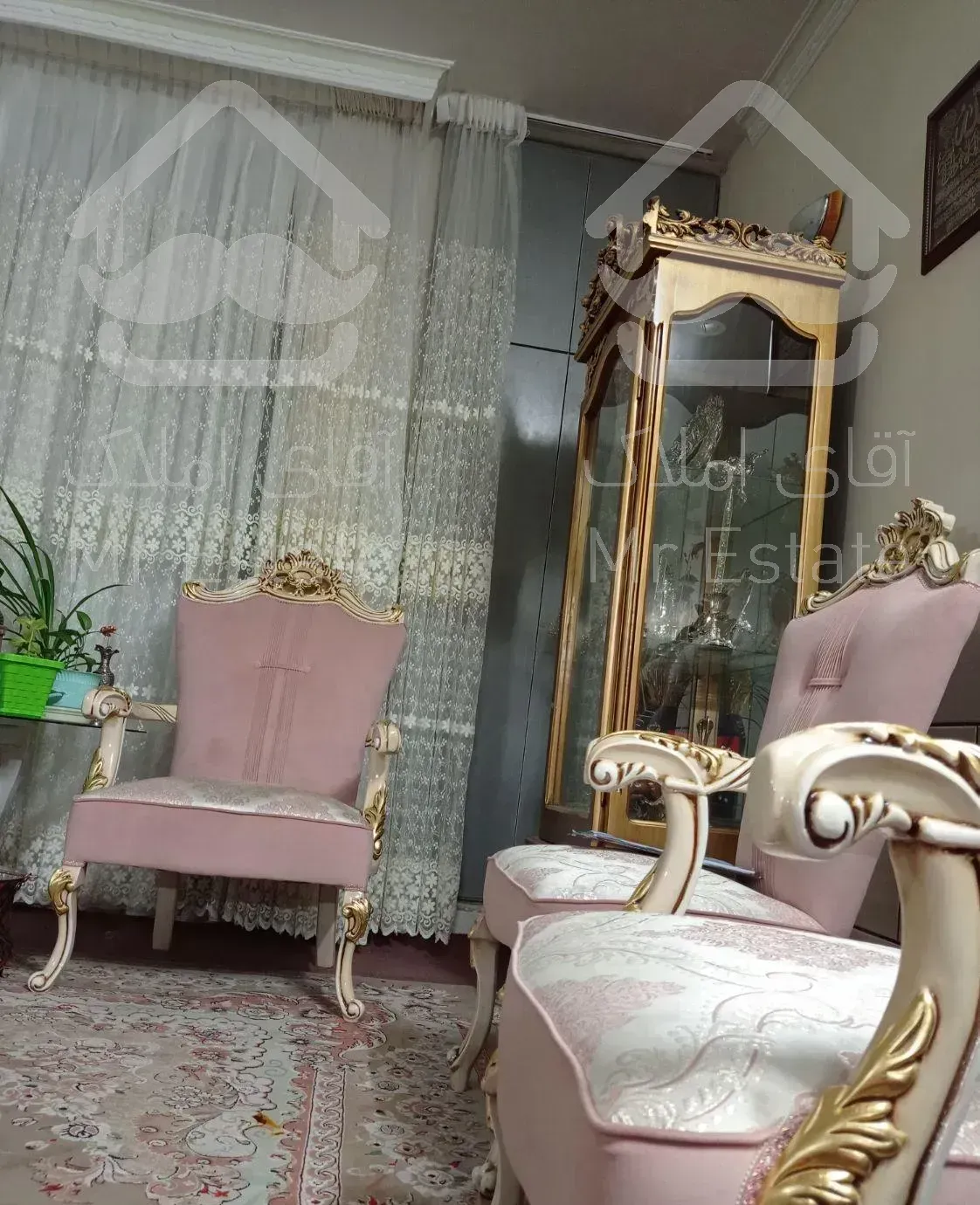 آپارتمان 186متر زمین 125متر هم ساخت داره