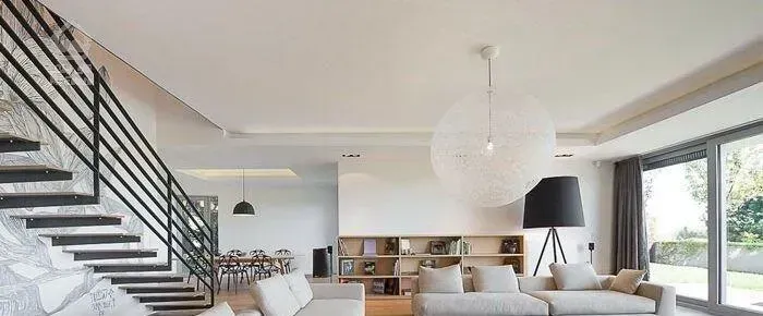 آپارتمان170مترعباس آبادویوعالی/فول بازسازی/آرام