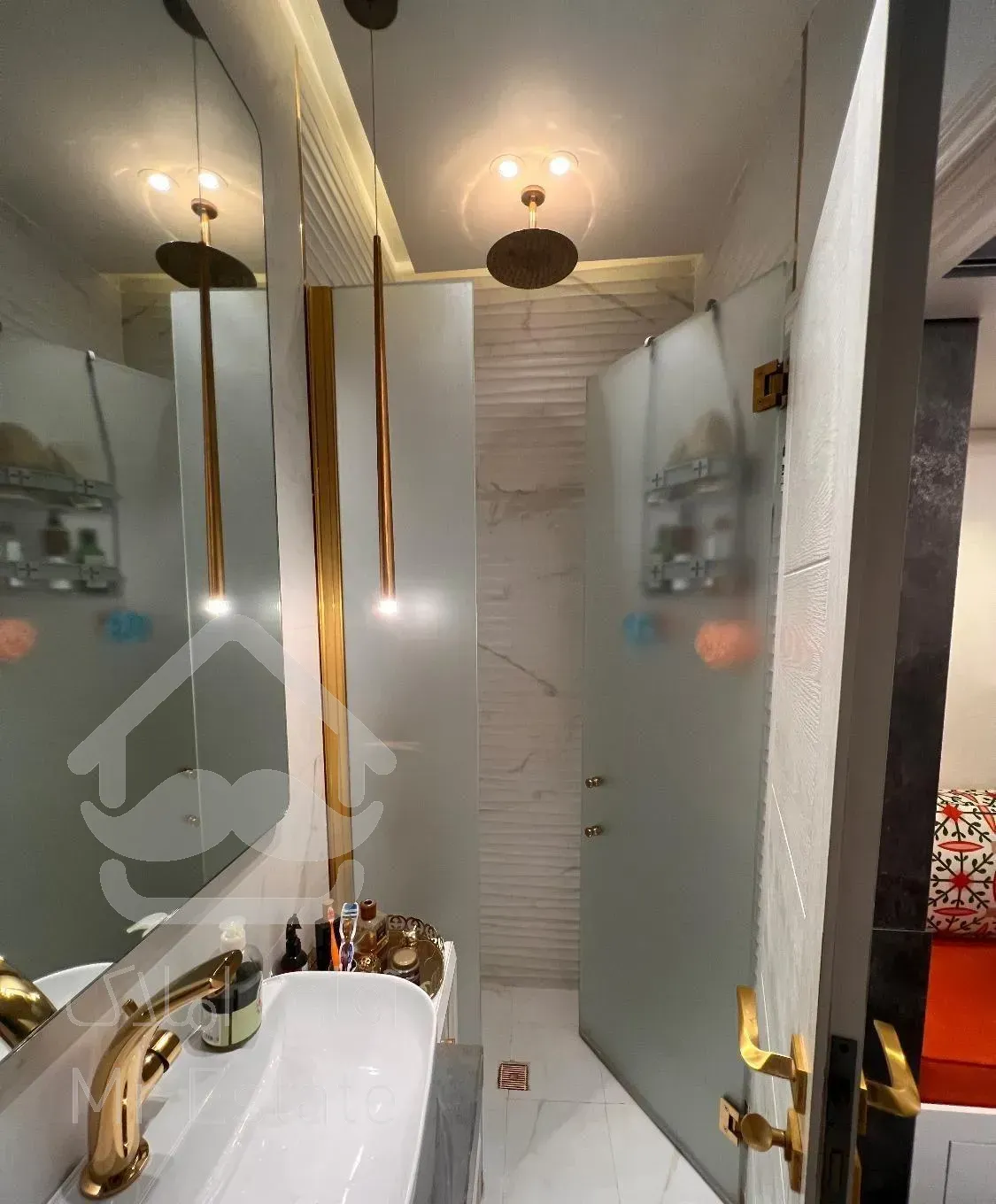 ۴۶ متر سعادت آباد صرافها