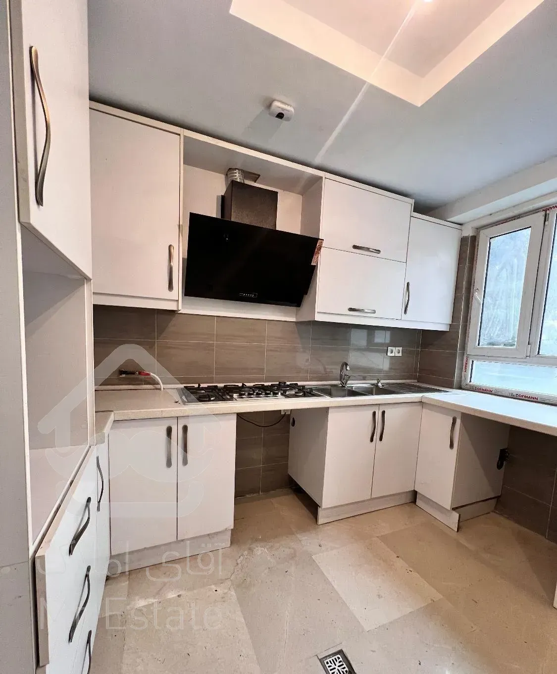 فروش/90 متر 2 خواب/دارآباد/2 پارکینگ/ویودار