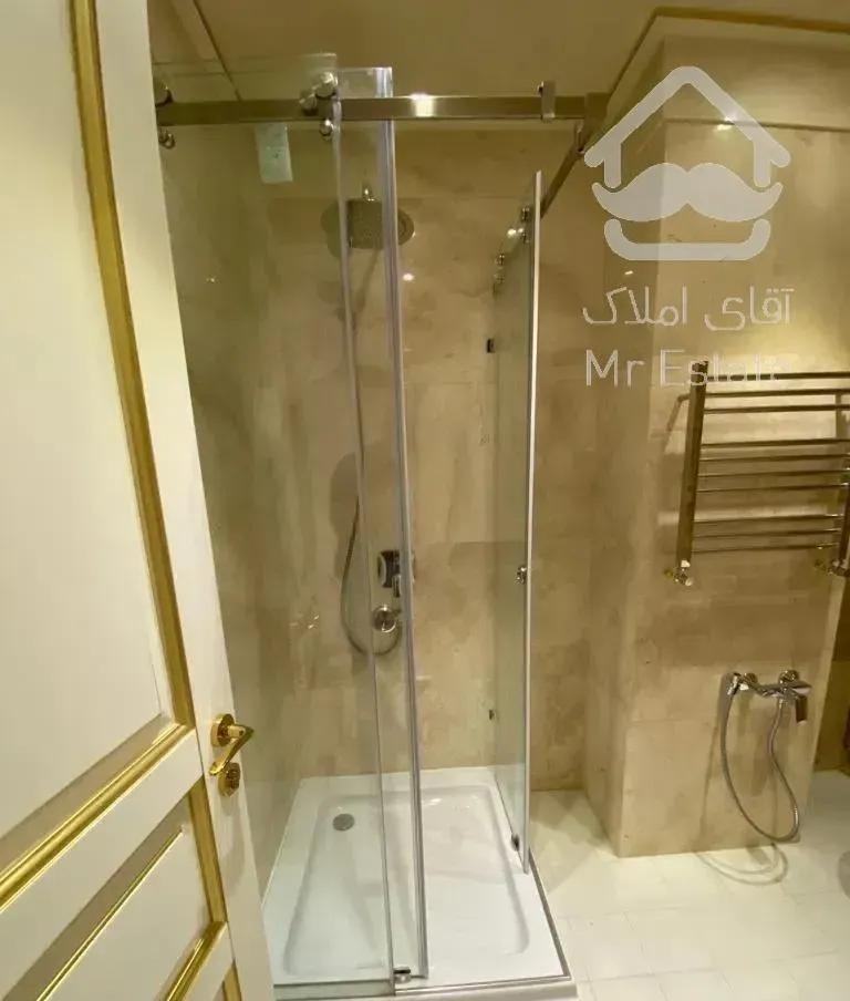 زعفرانیه ١٦٠ متر تاپ لوکشین کلید نخورده