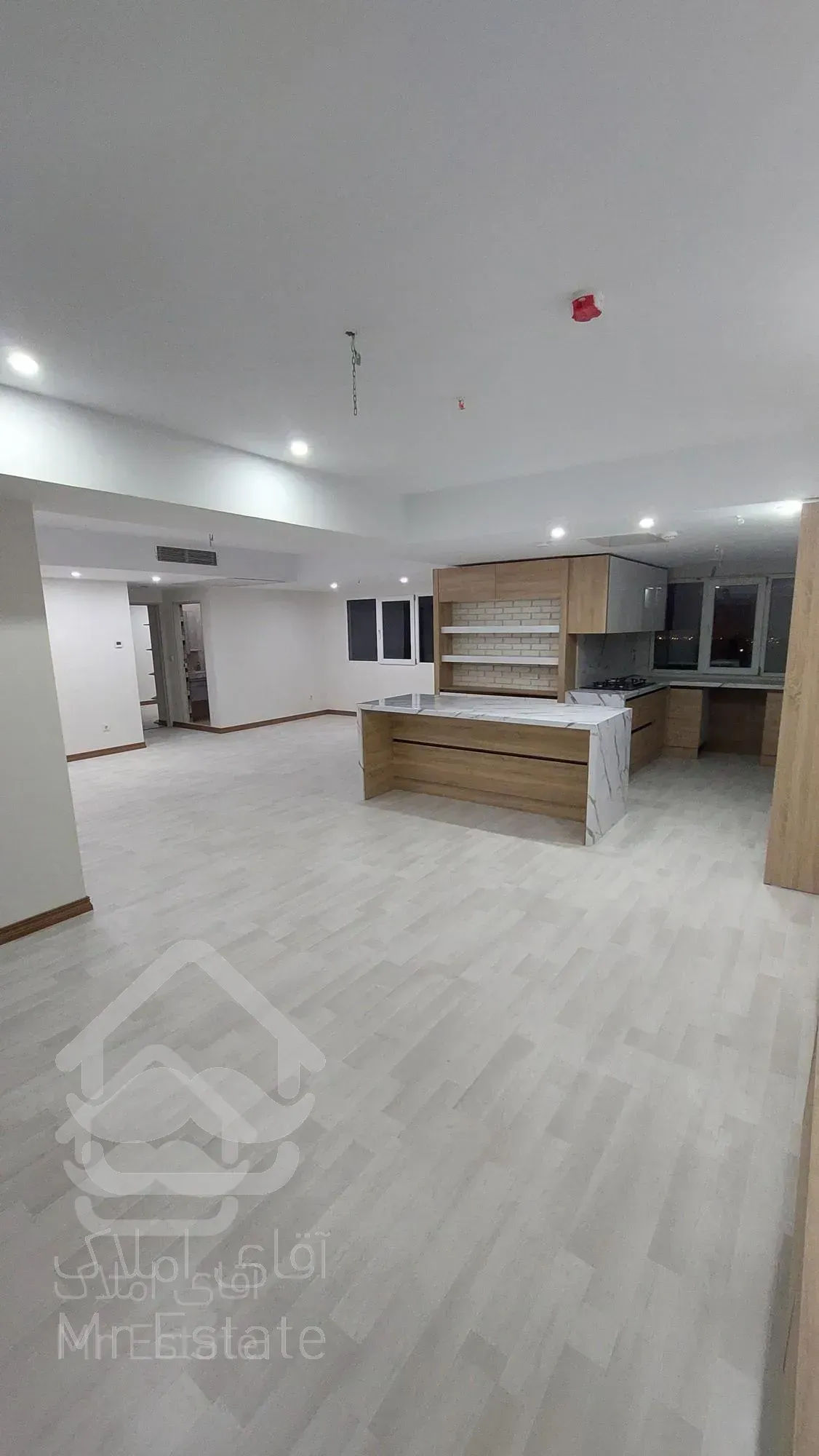 ۱۱۱ متری ارکیده ۱۱ با ویو کارت پستالی