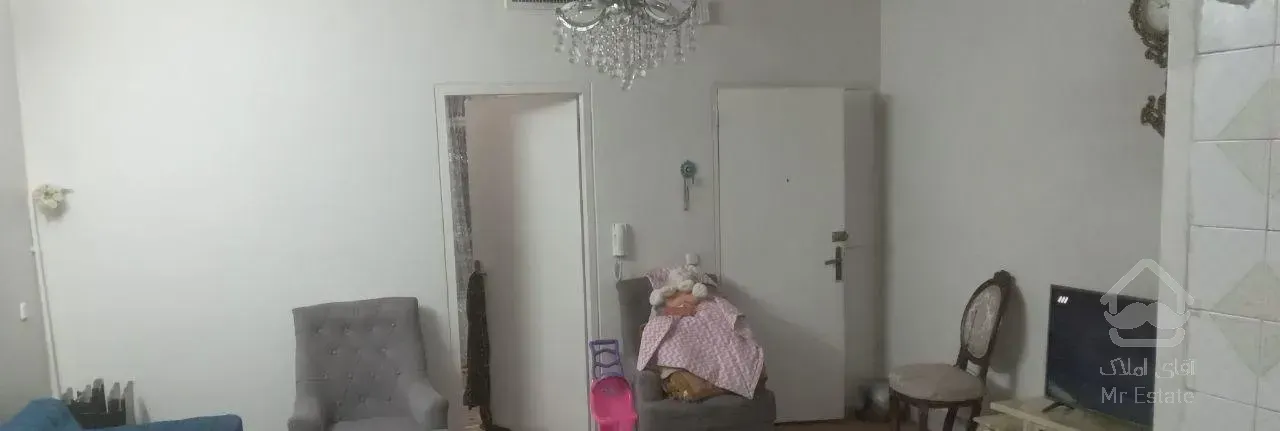 آپارتمان ۵۰ متری خوش نقشه نقلی نرسیده به پل بعثت